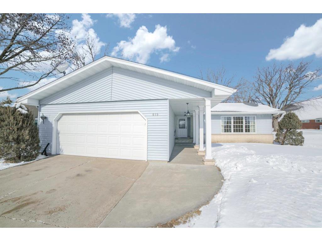 819 W Alden Street Arlington MN 55307 5472105 image1