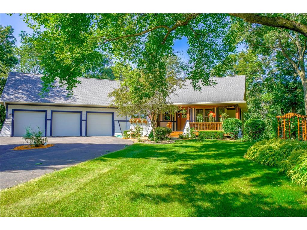 828 Hidden Lake Road Roberts WI 54023 6573385 image1
