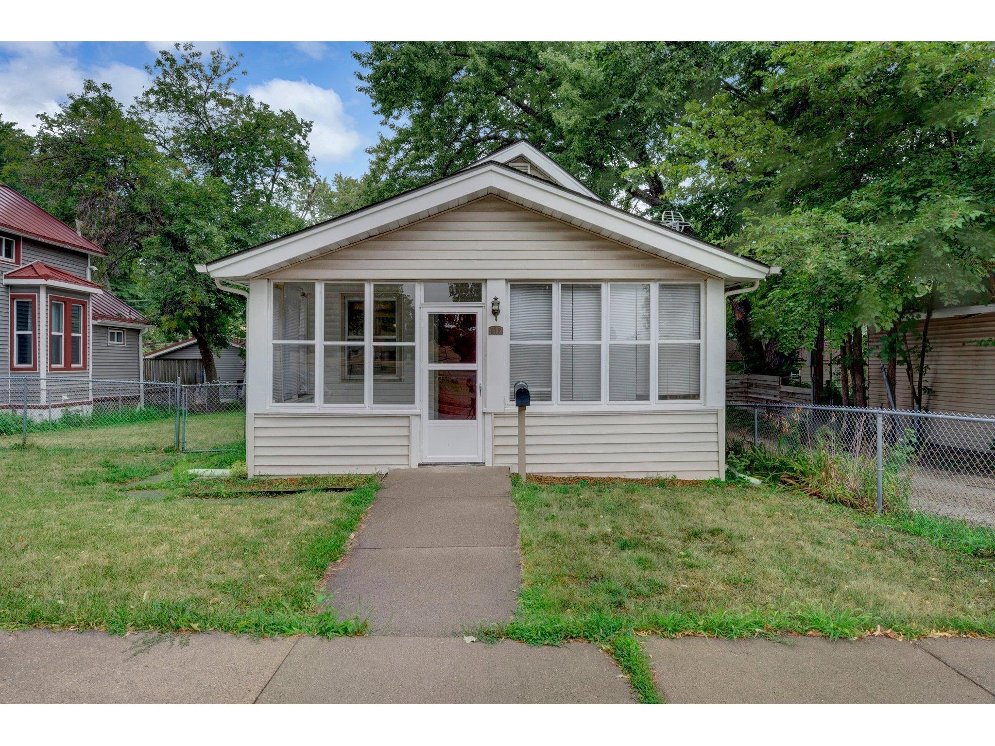 83 Magnolia Avenue E Saint Paul MN 55117 6082686 image1