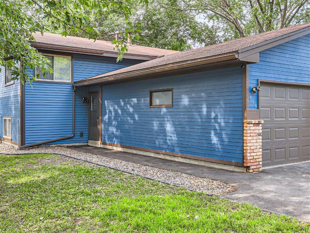 858 126th Avenue NE Blaine MN 55434 6409620 image1