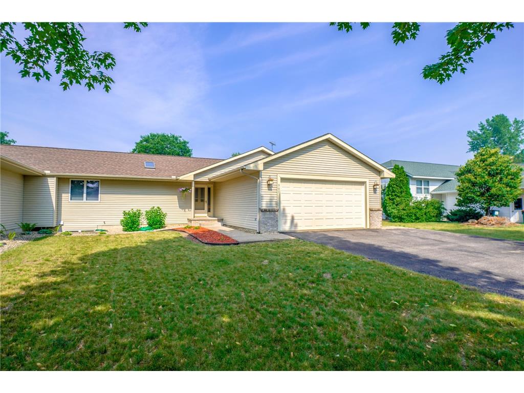 907 N Winter Street River Falls WI 54022 6390709 image1