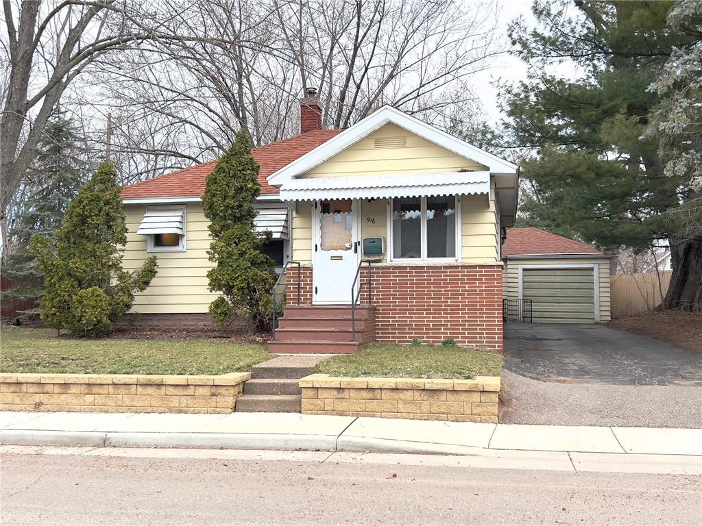 916 James Street Eau Claire WI 54703 6514023 image1