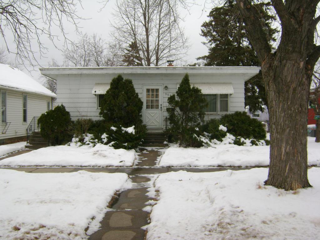 964 E Broadway Street Winona MN 55987 5472183 image1