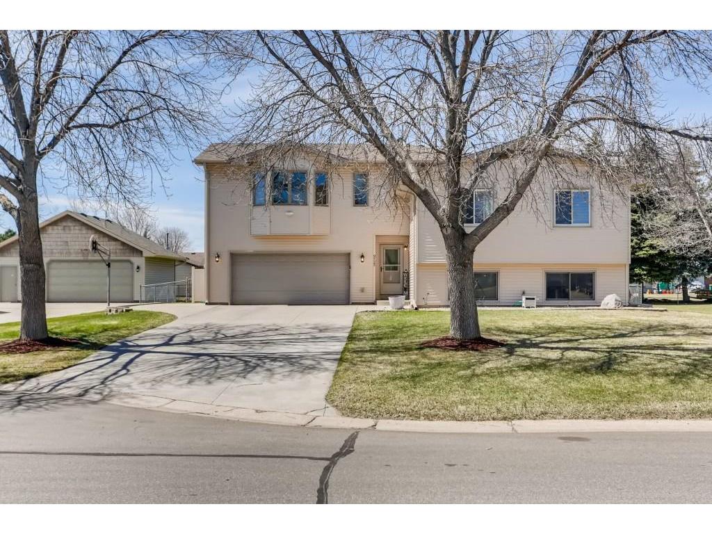 9725 Russell Circle N Brooklyn Park MN 55444 5555891 image1