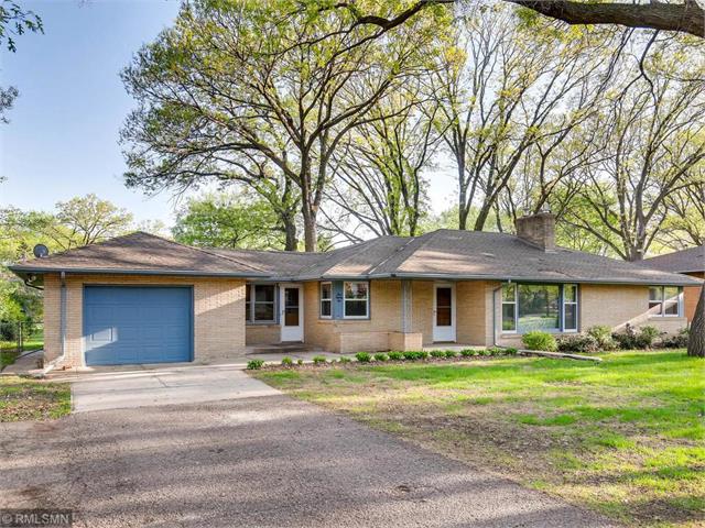 982 County Road B W Roseville MN 55113