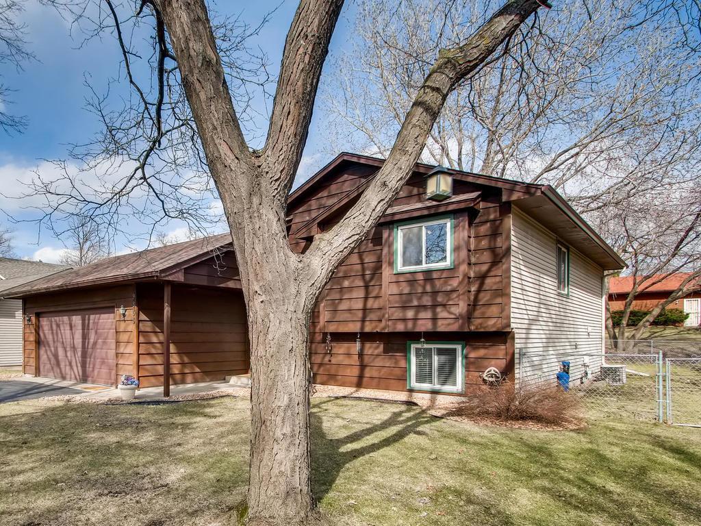 9835 Juniper Street NW Coon Rapids MN 55433 5552192 image1